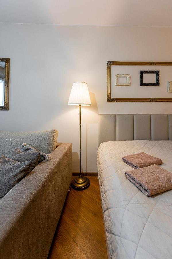 Old Town Vintage Apartment Sturova Kosice Bagian luar foto