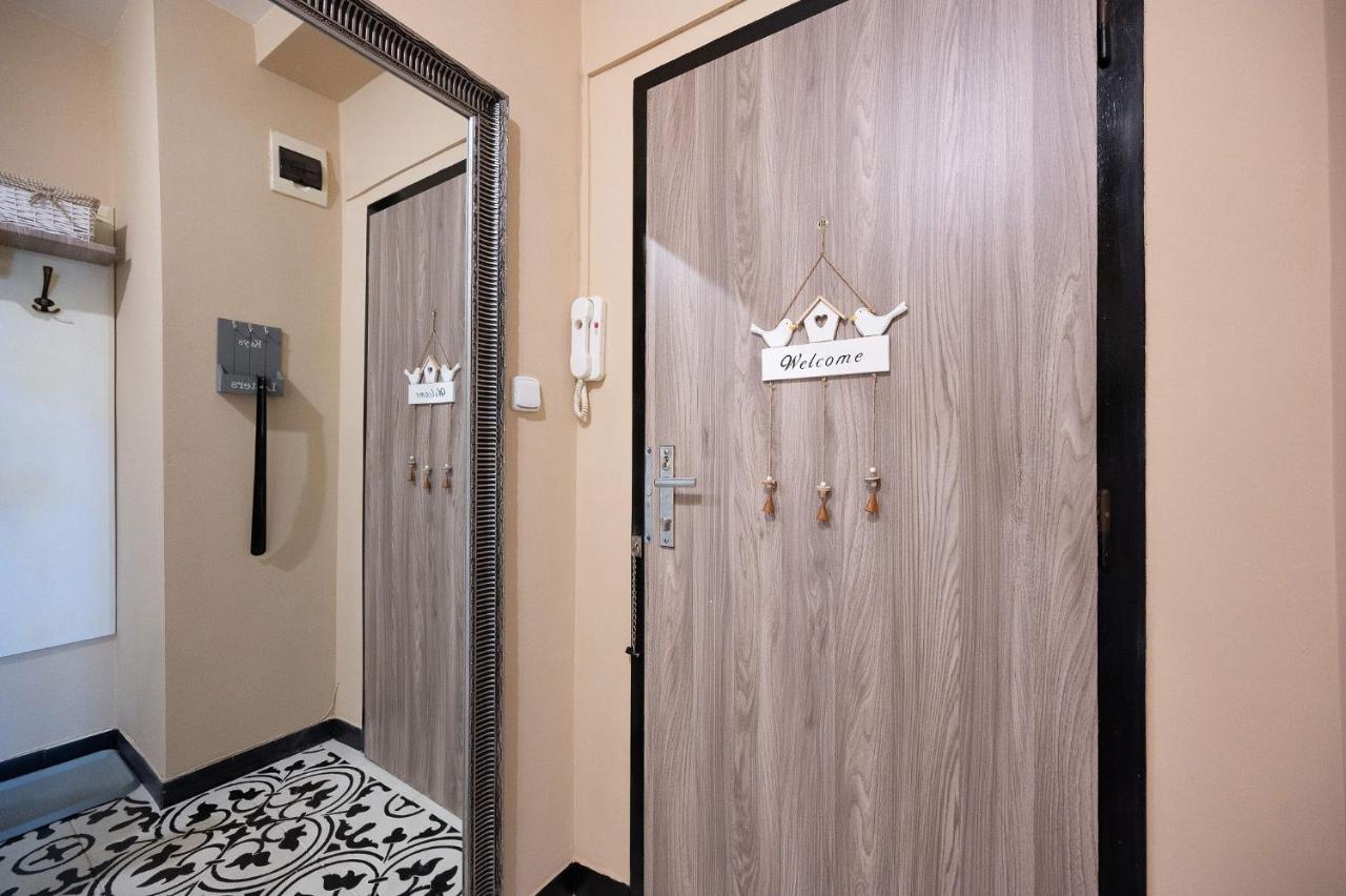Old Town Vintage Apartment Sturova Kosice Bagian luar foto