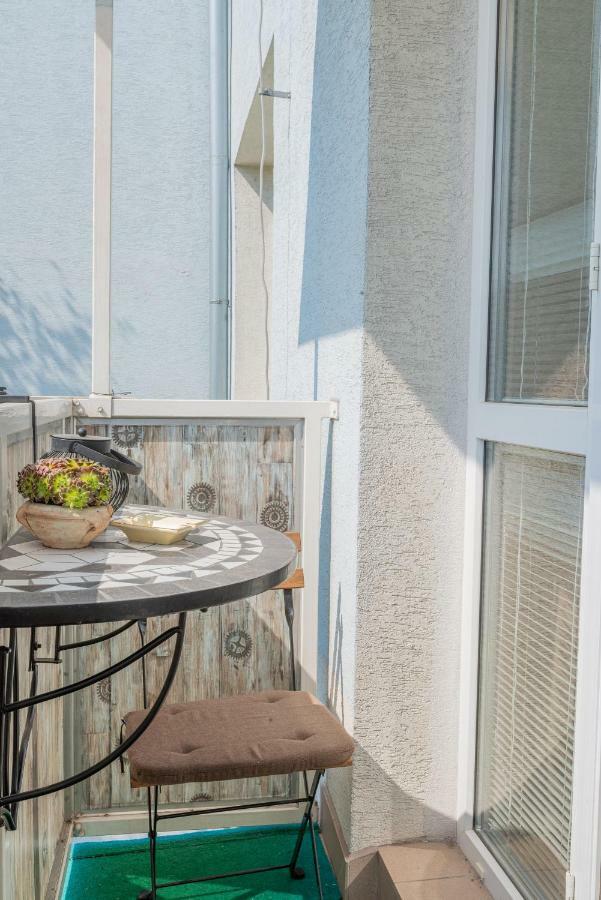 Old Town Vintage Apartment Sturova Kosice Bagian luar foto